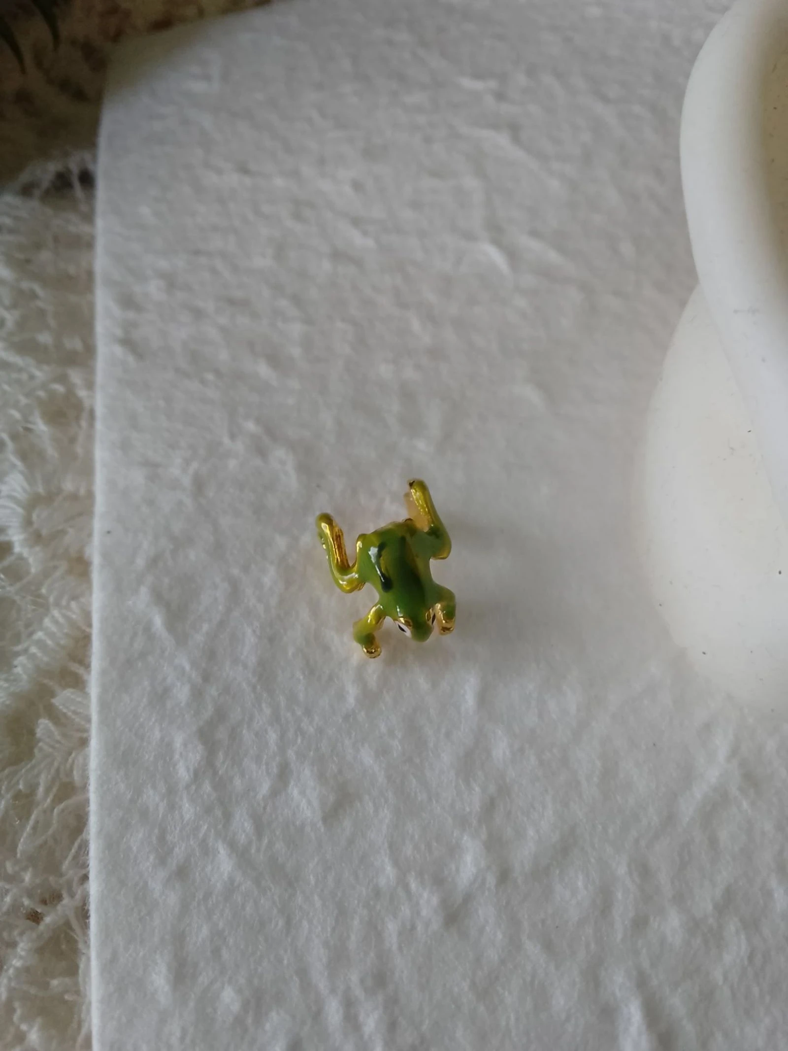 Oorsieraad kikker oorcuff groene kikker – photo 3